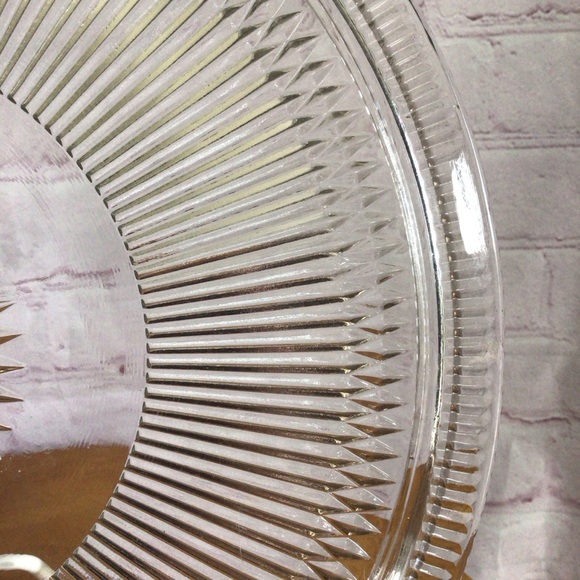 Vintage Clear Glass Ribbed Starburst Serveware Platter - Picture 2 of 6